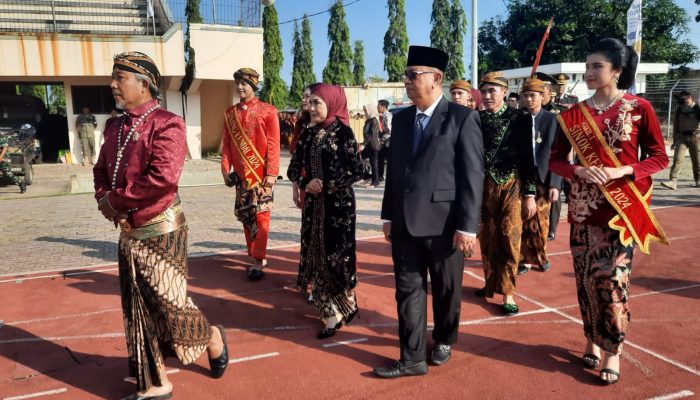 Bupati Jadi Pembina Upacara Hari Jadi Kabupaten Kendal Ke- 420