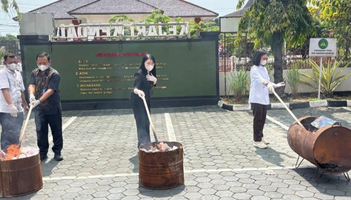 Berikut Kata Kajari Kendal Terkait Pemusnahan Barang Bukti Inkracht