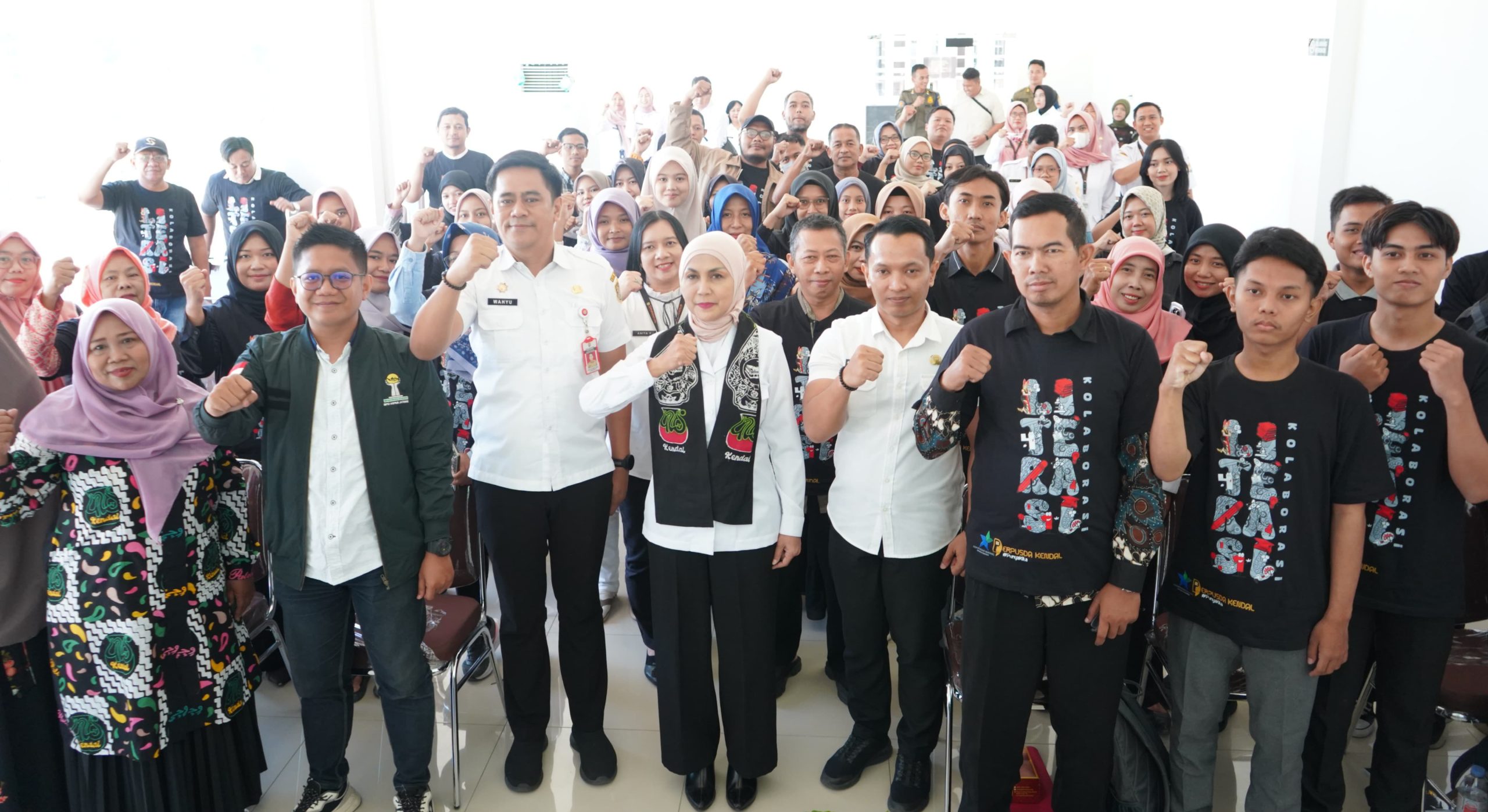 Bupati Buka dan Dukung Kelas Keterampilan Literasi di Perpusda Kendal