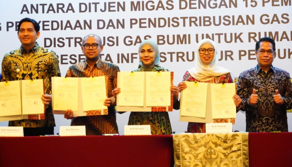 Bupati MoU-01