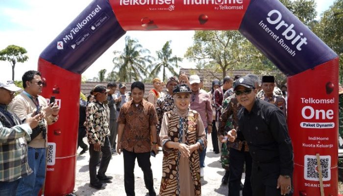 Bupati Launching ‘Aktivasi Sinyal Mobile Telkomsel’ Kalikesek