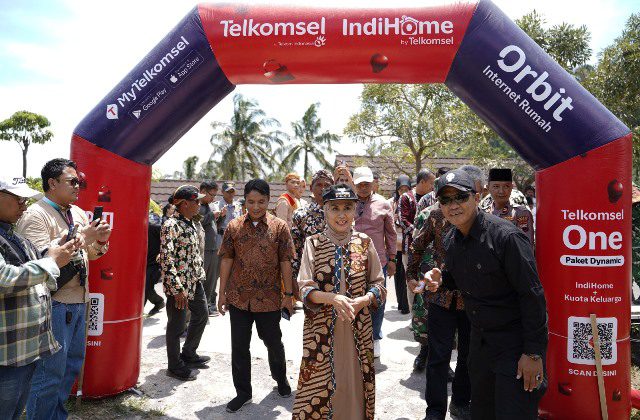 Bupati Launching ‘Aktivasi Sinyal Mobile Telkomsel’ Kalikesek