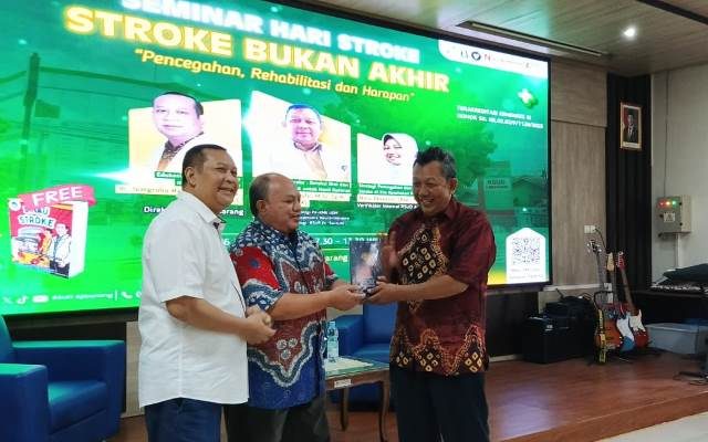 RSUD Ajibarang Gelar Seminar Hari Stroke Bertema “Stroke Bukan Akhir”