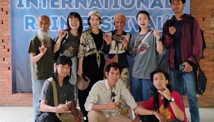 International Rain Festival Pentas Lawatan ke Lombok Timur