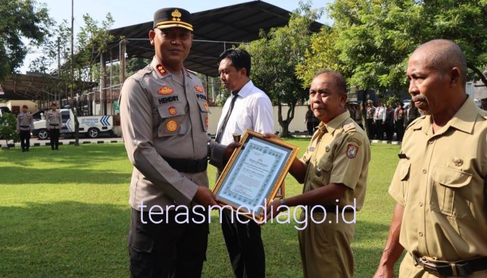 Polres Kendal Gelar Upacara Hari Kesadaran Nasional Sekaligus Berikan Penghargaan kepada Anggota Berprestasi