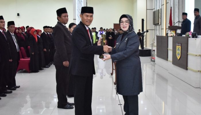 Bulan Ramadan Bupati Sukoharjo Lantik 142 Pejabat, Sebagian Besar Kepala Sekolah
