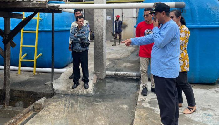 Bupati Rembang Tinjau Langsung Proses Penanganan Dugaan Pencemaran Limbah Pabrik Pengolah Ikan