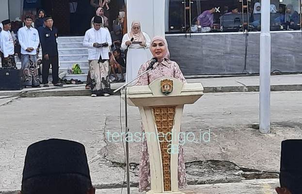 Bupati Lepas Peserta Grebek Gunungan dan Karnaval Menyambut Ramadan 1447 Hijriyah
