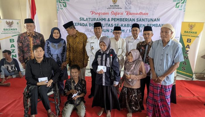 Bupati Rembang Serahkan Bantuan Tunai kepada 121 Penyandang Disabilitas