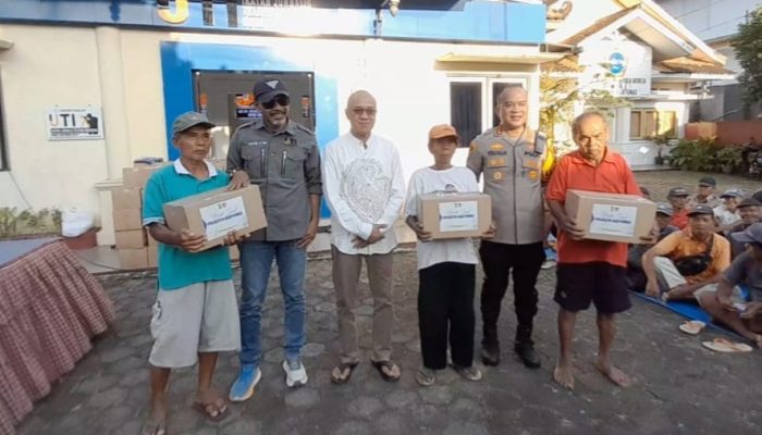 IJTI Banyumas Santuni 100 Tukang Becak, Suarakan Aspirasi Upgrade Becak Listrik ke Presiden