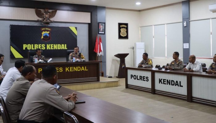 Kompolnas Pantau Kesiapan Operasi Ketupat 2026 di Polres Kendal untuk Pastikan Pengamanan Idulfitri 1447 H Berjalan Lancar