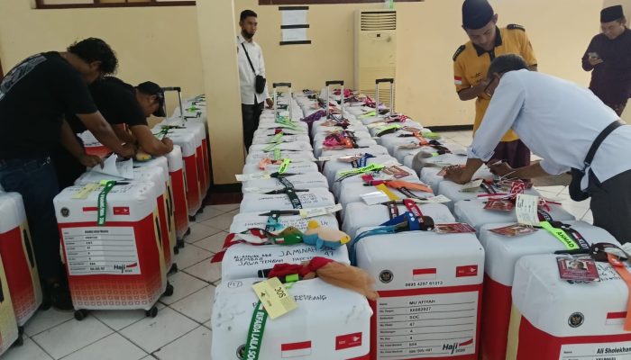 Pemkab Rembang Fasilitasi Pengumpulan Koper Calon Jamaah Haji 2026, di Gedung Kartini Rembang