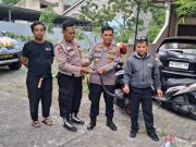Jajaran Polsek Prambanan Evakuasi Ular Kobra, Kapolsek Minta Masyarakat Harus Waspada