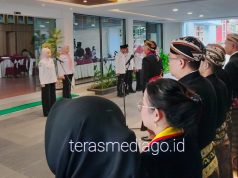 Bupati Tika Lepas Rombongan Peziarah Ke Makam Tumenggung Bahurekso Lebaksiu Tegal