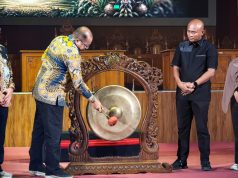 Ratusan Mahasiswa Unnes Hadiri Pementasan Drama Musikal