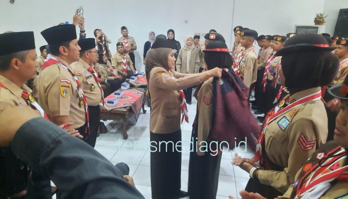 Bupati Lepas Kontingen Gerakan Pramuka Kwartir Cabang Kendal Menuju Jambore Nasional Ke- XII di Bumi Perkemahan Cibubur