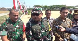 Plt Bupati Sukoharjo Dampingi Tim Wasev Tinjau TMMD di Desa Parangjoro