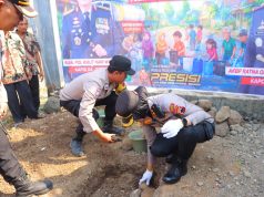 Kapolres Kendal Pimpin Peletakan Batu Pertama Instalasi Sumur Bor di Desa Sidomakmur