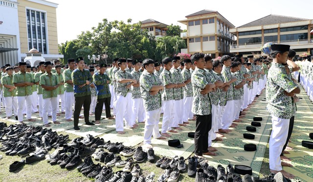 Ponpes Assalaam Peringati Hari Santri Nasional Laksanakan Sholat Istisqa’