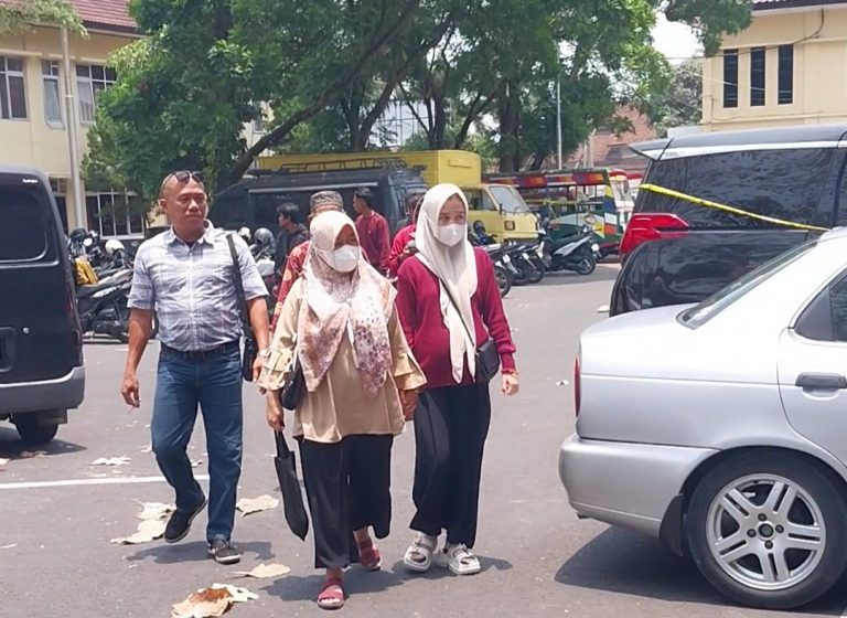MT Jalin Asmara dengan Ibunya, Anaknya Malah yang Hamil