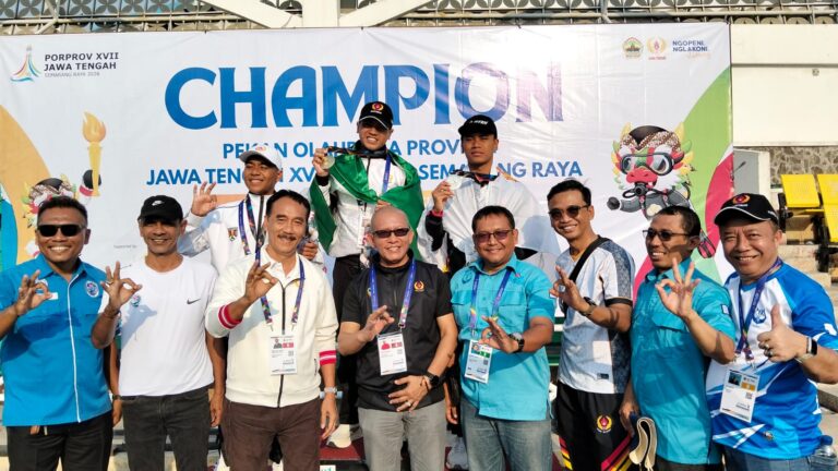 Tim Selam Banyumas Borong 8 Medali dI Nomor Kolam Porprov Jateng XVII